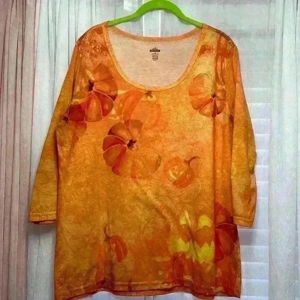 Halloween lightweight tee 3/4 sleeves 18W/20W 2X worn once item# Z